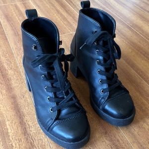 Topshop Black Lace Up Boots w/ Heel!